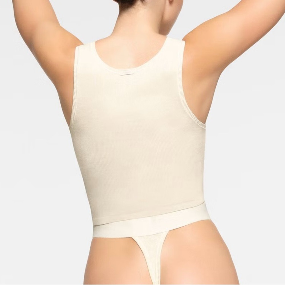 SKIMS Cream Ribbed Bandeau - Picture 3 of 5